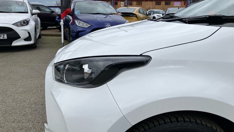 Toyota Yaris 1.5 Hybrid Icon 5dr CVT Hybrid Hatchback